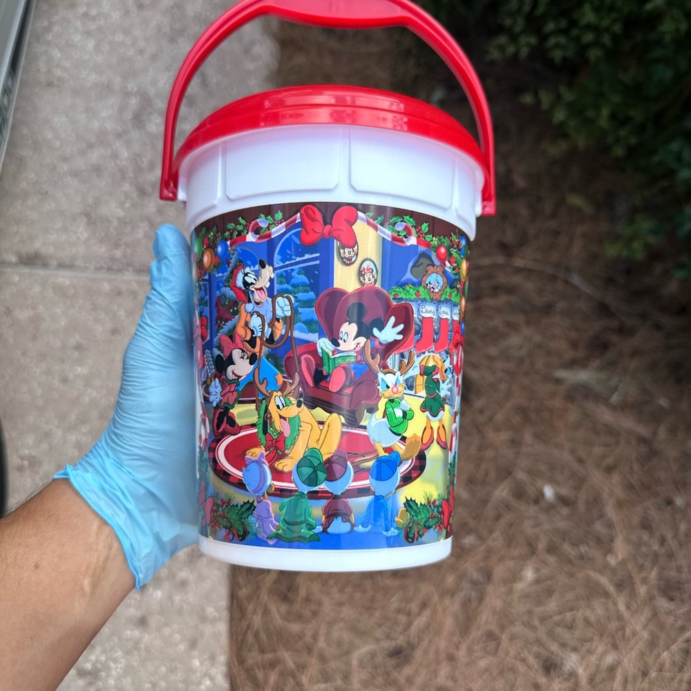 2024 Disney Christmas bucket. Trader don’t buy.